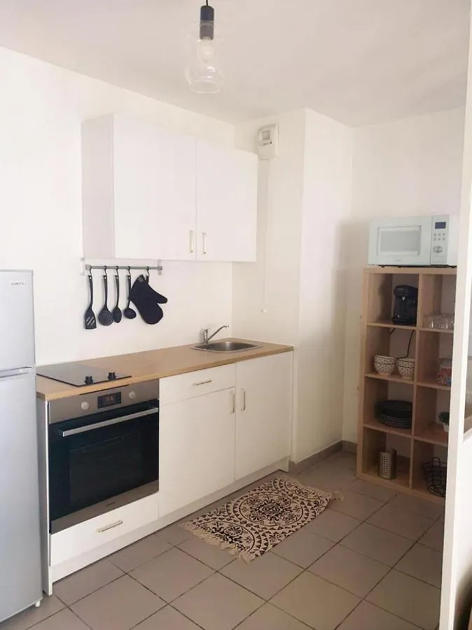 Appartement Lac rose - Parking, Métro, jusqu'à 4 personnes Marseille