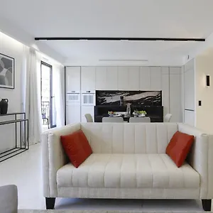 Logement proche du vieu port Et de saint Charles Appartement