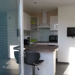 studio-lumineux-avec-terrasse.midi-pyreneeshotels.com/