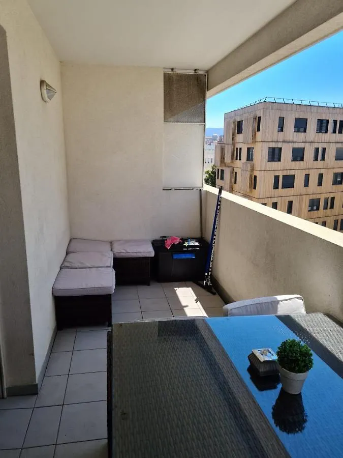 Appartement Lac rose - Parking, Métro, jusqu'à 4 personnes Marseille France